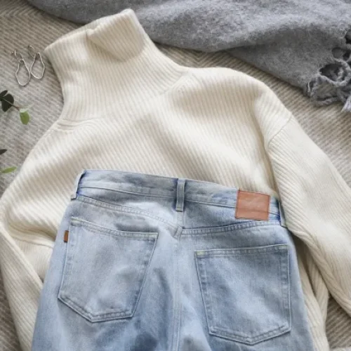 骨格ストレートに似合わない服とは？避けたいアイテムや素材、着こなしのコツを徹底解説