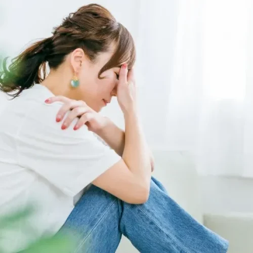 骨格ストレートはなぜ太って見える？原因と解決法を徹底解説